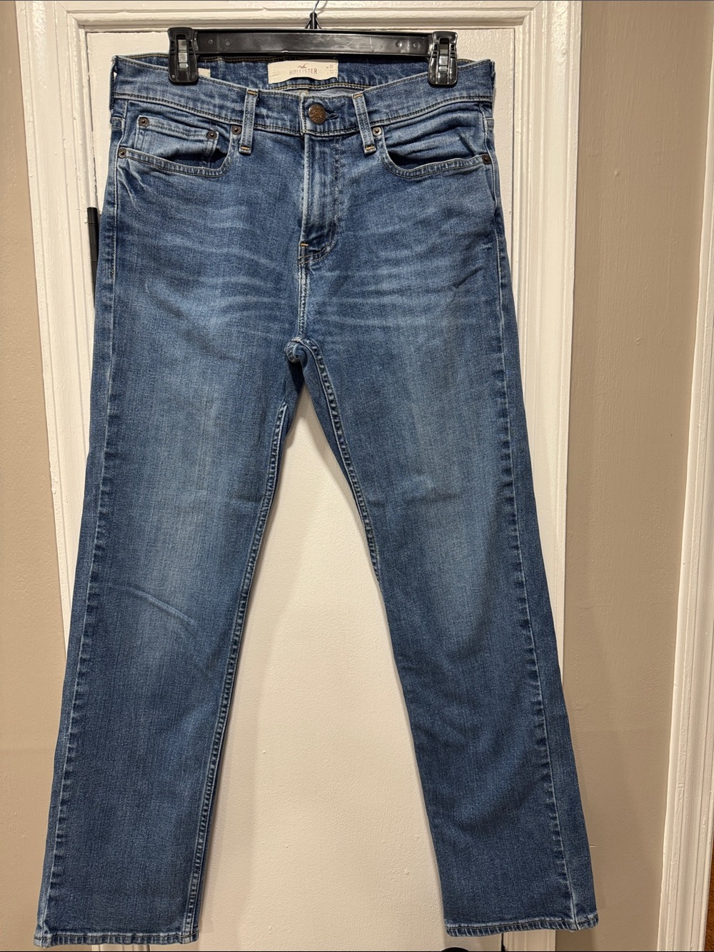 Hollister Men's Blue Straight-Leg Jeans